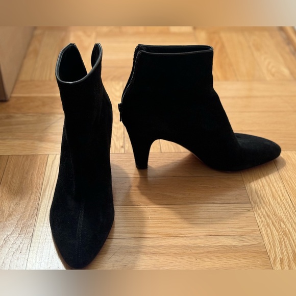 Amazing condition black suede ankle boots - Brian Atwood size 8 - Picture 1 of 5
